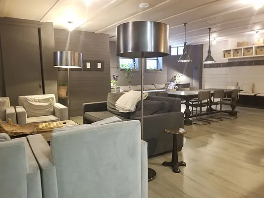 Rented by Bushburg | media 26