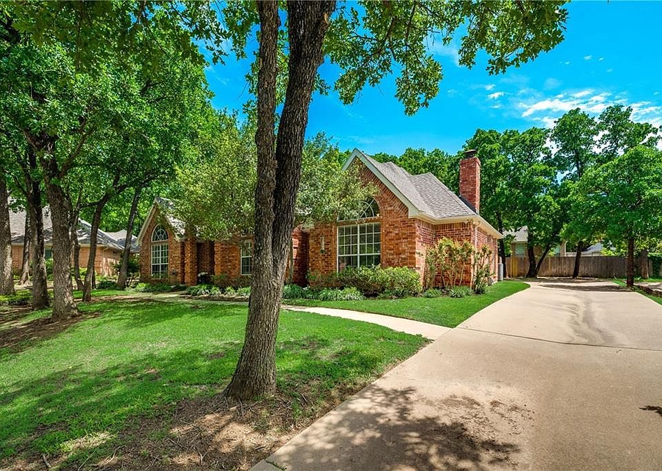 1st image of 806 Blue Spruce Ct