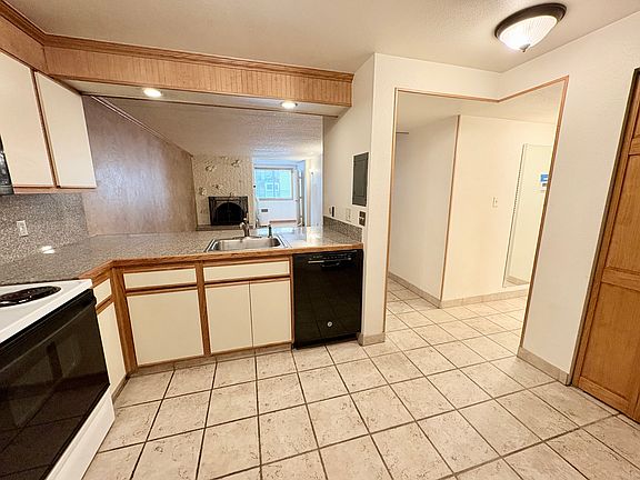 Full view kitchen