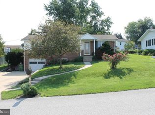 3035 Dundee Rd, York, PA 17406