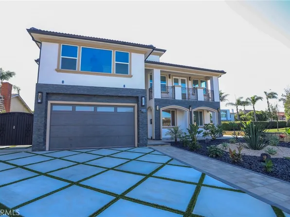 21861 Vacation Ln, Huntington Beach, CA 92646