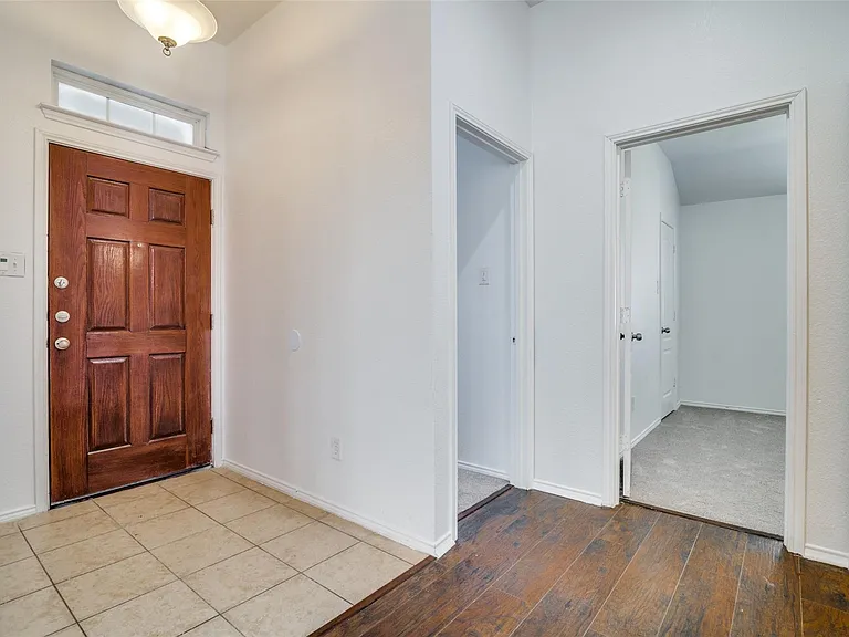 2014 Zavala — Photo 3