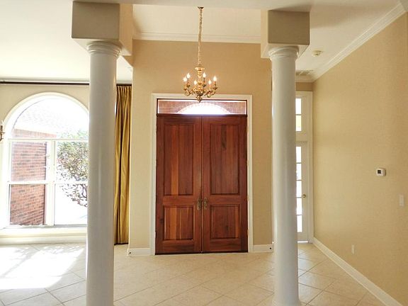 3rd image of 5936 Moors Oaks Dr