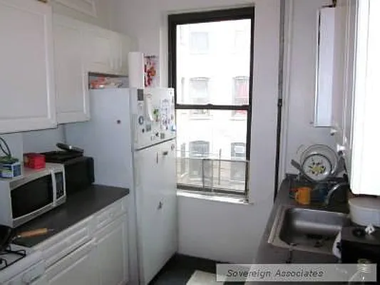 Rented by Sovereign Associates | media 50