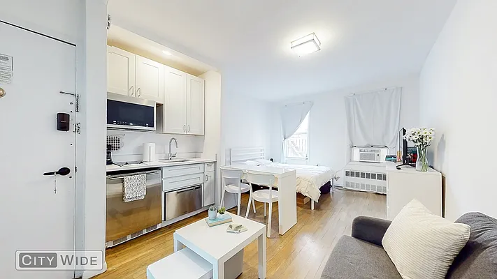 Rented by City Wide Apartments | media 6