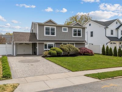 35 MARTIN, Westbury, NY, 11590