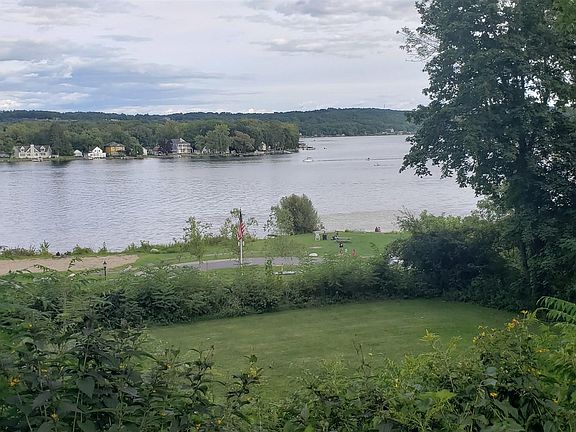 2nd image of 21 Cassidy Dr