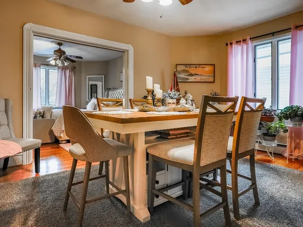 529 Stafford Rd, Fall River, MA 02721