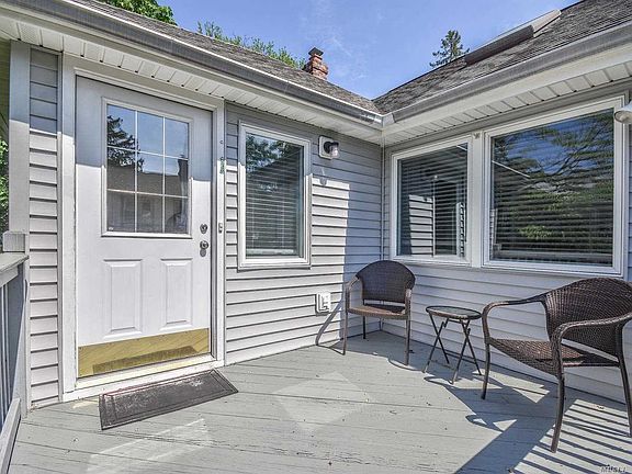 2nd image of 149 Brown St