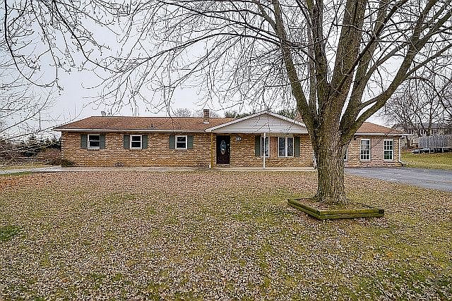 1st image of 110 Willow Dr