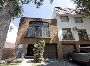421 129th St, College Point, NY 11356