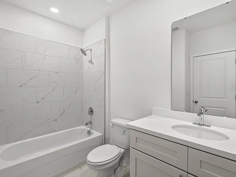 2433 Magnolia Reserve Rd — Photo 6