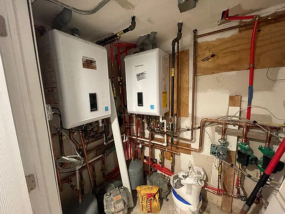 3rd image of 630 E 230th St #1