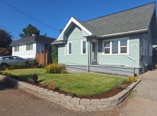 1220 NE 69th Ave UNIT A, Portland, OR 97213