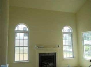 805 Cates Way, Philadelphia, PA 19115