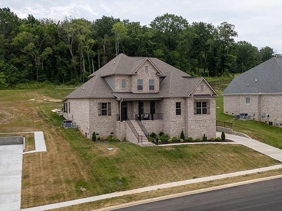 2nd image of 7068 Big Oak Ln