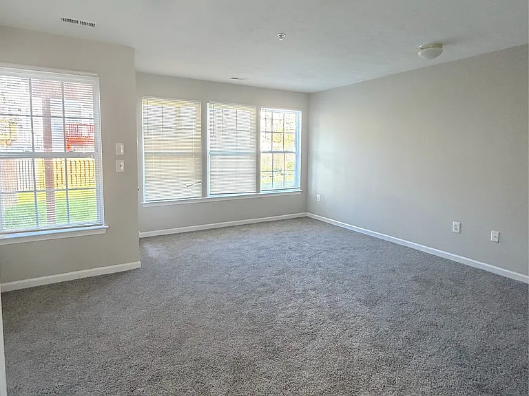 9899 Decatur Rd — Photo 23