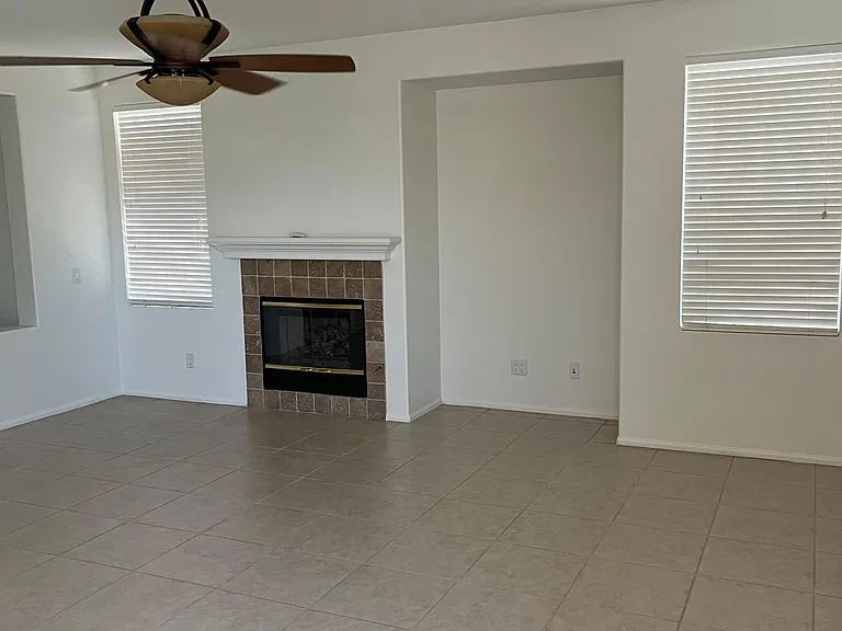 Great room with fan/light 8-14-22