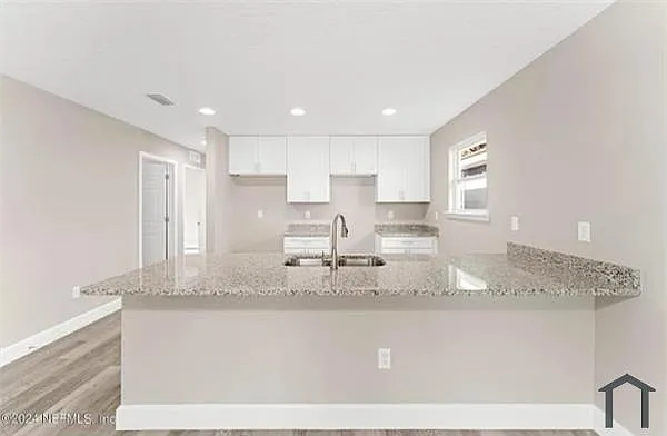 3 bed, 1171 sqft, $1,850 — Photo 2