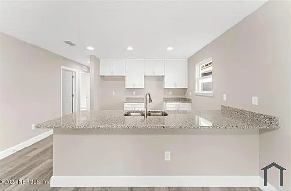 Building Photo - 1526 W 35th St