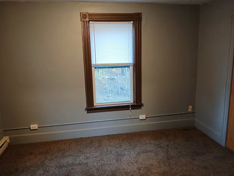 354 Massachusetts Ave — Photo 17