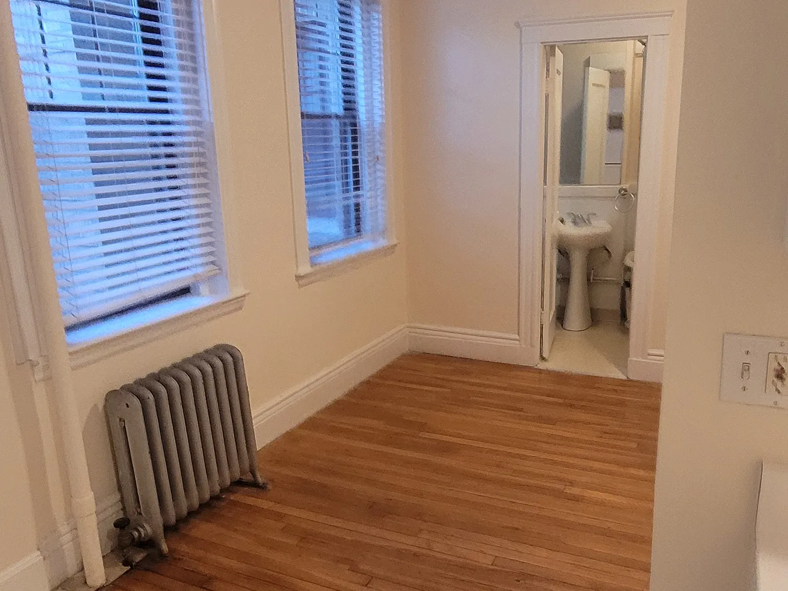Studio, 331 sqft, $2,150 — Photo 3
