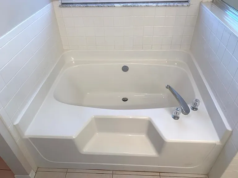 1140 Zachary Ridge Ct — Photo 10