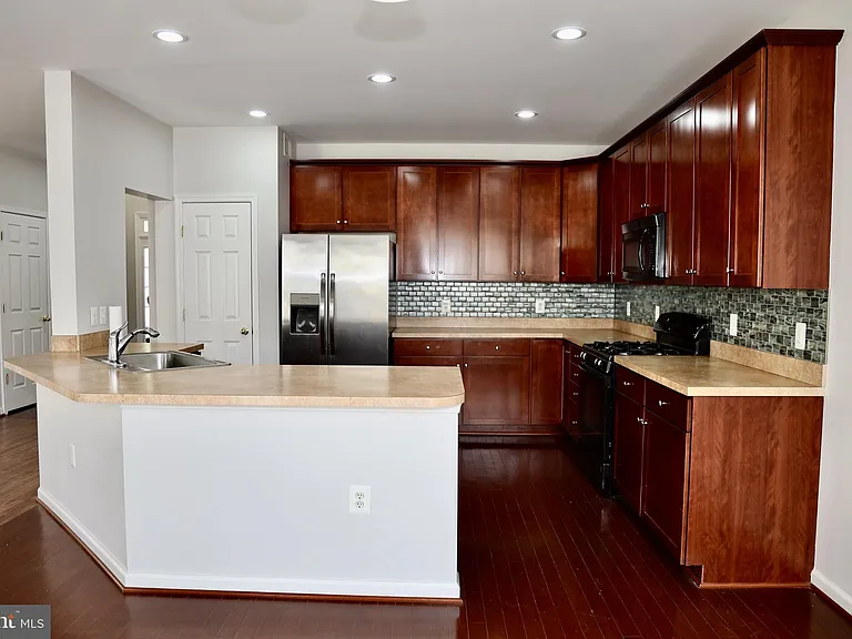 1106 Innis Dr — Photo 17
