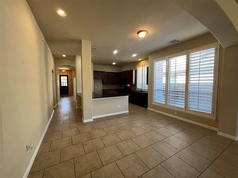 5503 Baby Blue Ln — Photo 4