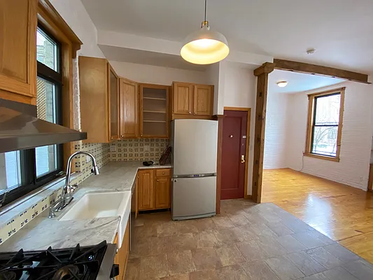 Rented by Douglas Elliman | media 14