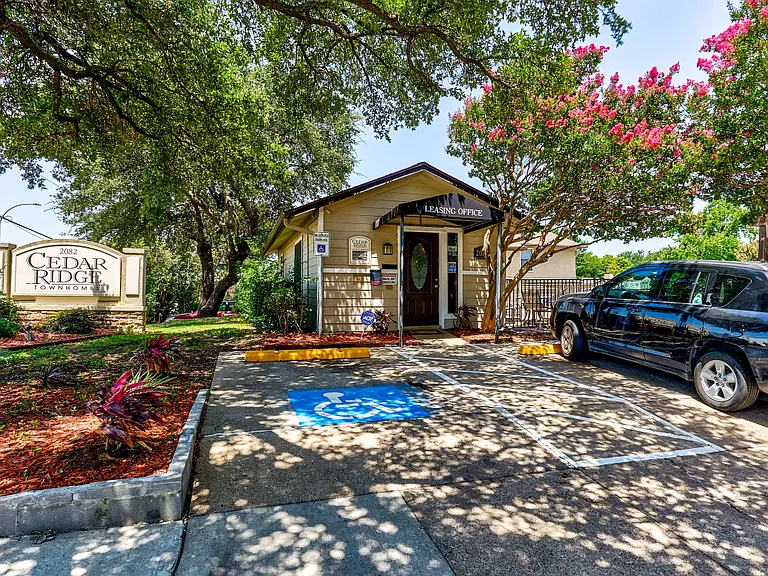 Cedar Ridge Townhomes — Photo 9