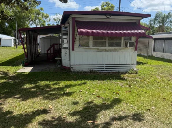 221 S Mount Carmel Rd, Brandon, FL 33511