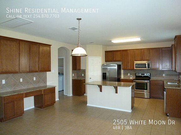 3rd image of 2505 White Moon Dr