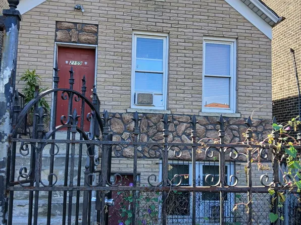 2159 W Coulter St, Chicago, IL 60608