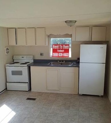 3rd image of 101 Starling Dr