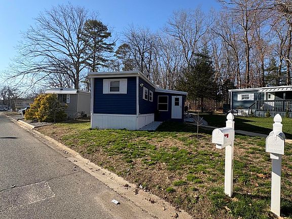 2nd image of 17 Roberts Road