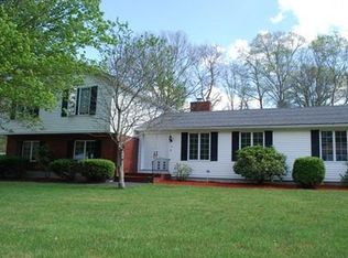 8 Zulmiro Dr, Westport, MA 02790