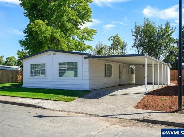 4706 Deepwood Loop NE, Salem, OR 97305