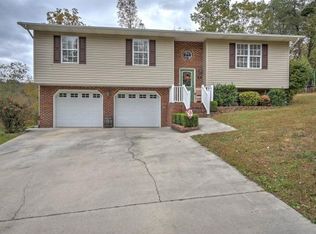 191 Woodhurst Dr, Weber City, VA 24290