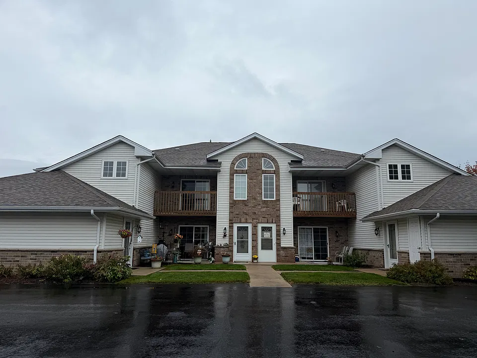 1338 Hillwood Blvd #8