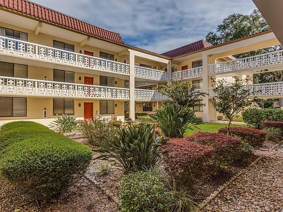 3rd image of 1810 Sevilla Blvd APT 107