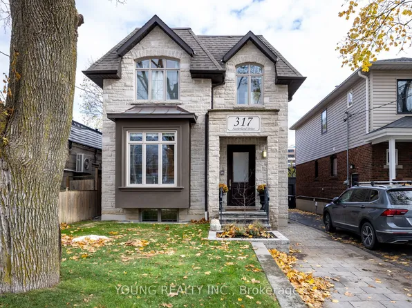 317 Sutherland Dr, Toronto, ON M4G 1J6