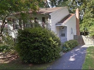 9991 Hemlock Woods Ln, Burke, VA 22015