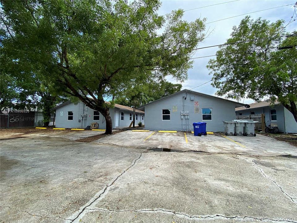 1st image of 238 NW 14th St #0