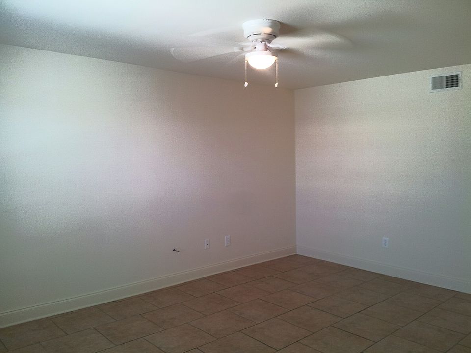 1st image of 3521 Golden Dr APT A