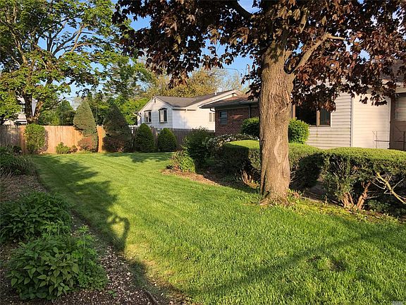 3rd image of 64 Orange Dr