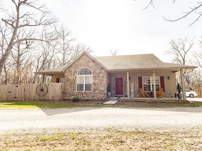 3400 E Doe Brook Ln, Columbia, MO, 65202