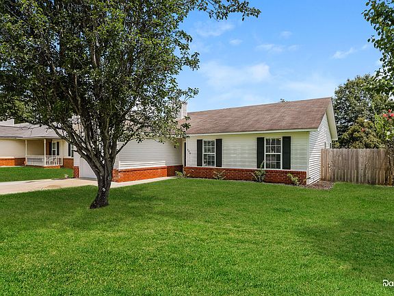 2nd image of 104 Two Hitch Rd