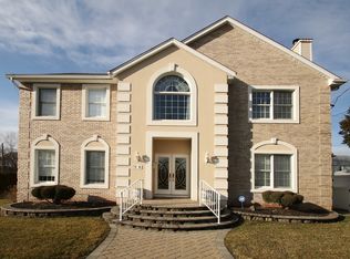 15-01 Morlot Ave, Fair Lawn, NJ 07410