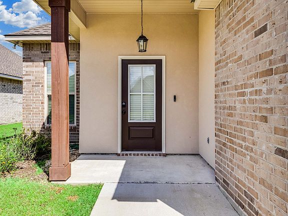 2nd image of 113 Ridley Ln